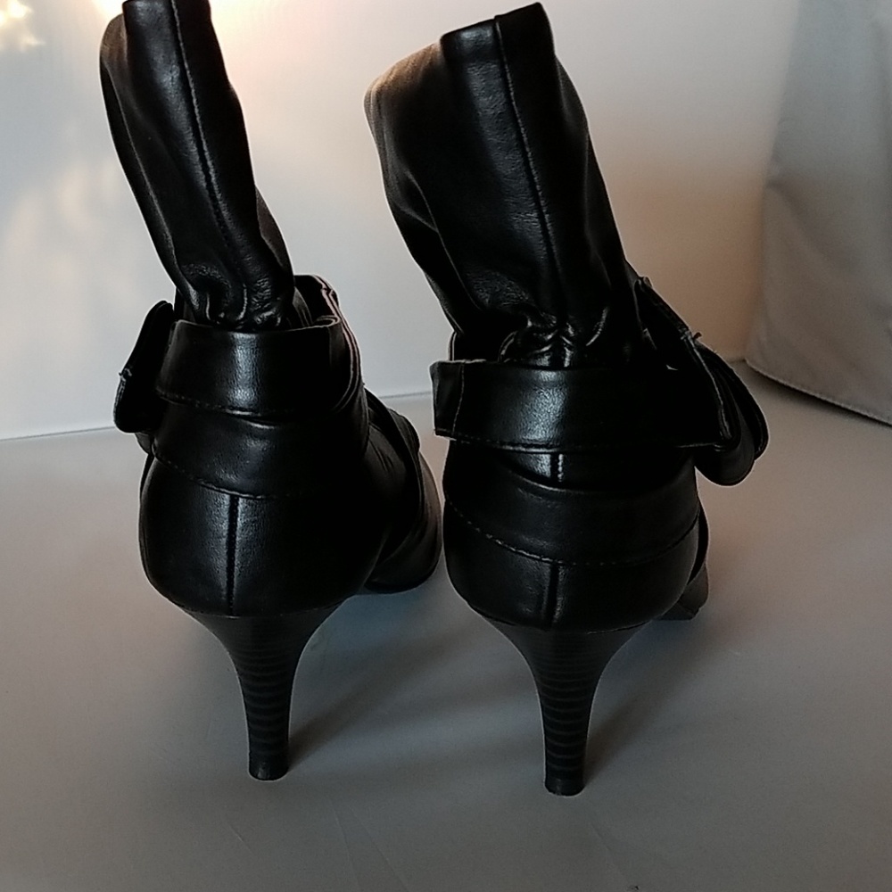 Wild Diva Slouch Boot w ribbon accent - Picture 2 of 7